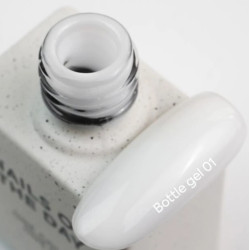 Bottle Gel 01 con pincel NAILSOFTHEDAY, 10 ml