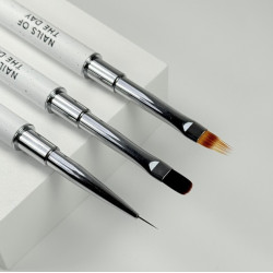 Pincel Liner profecional para líneas finas de pelo sintético NAILSOFTHEDAY Profecional Brush liner, 8mm