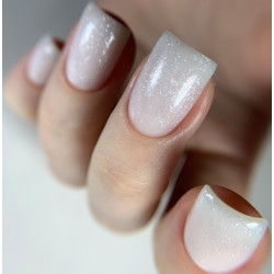 Pro Base 16 DARK, Base Camuflaje de color Blanco lechoso con micro brillo, 30ml