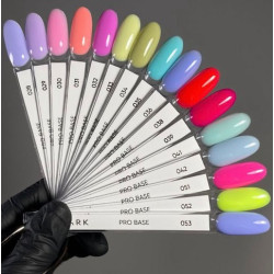 Pro Base 28 DARK, Base Camuflaje de color Violeta,15ml