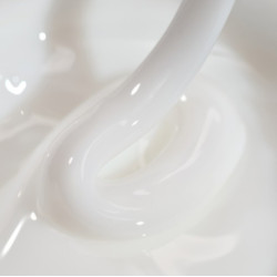 Iconic Gel 03 Dark, gel constructor liquido, blanco lechoso, 15ml