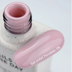 Esmalte Semipermanente Porcelain 179 NAILSOFTHEDAY, rosa empolvado suave, 10ml