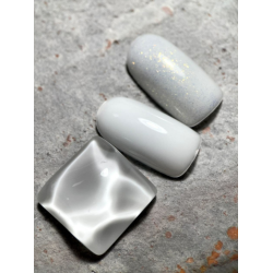 Pro Base 01 DARK, Base Camuflaje de color Blanco Lechoso Intenso, 15ml