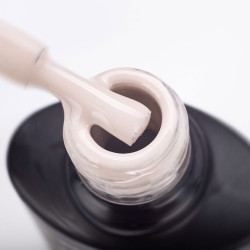 Esmalte Semipermanente D004 Beige Crema Claro, Komilfo, 8ml