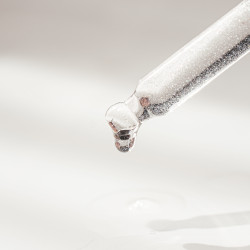 Aceite seco de cutículas con brillo “Filters Nails” Komilfo, 10ml