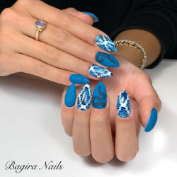 Esmalte Semipermanente D219 Azul Turquesa Oscuro, Komilfo, 8 ml