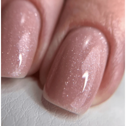 Pro Base 18 DARK, Base Camuflaje de color Beige con micro brillo, 15ml