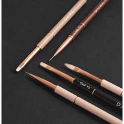 Pincel sintético DARK Liner 10 mm