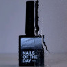 Top Glossy Wipe NAILS OF THE DAY, top brillante con capa pegajosa y sin filtros UV, 10 ml