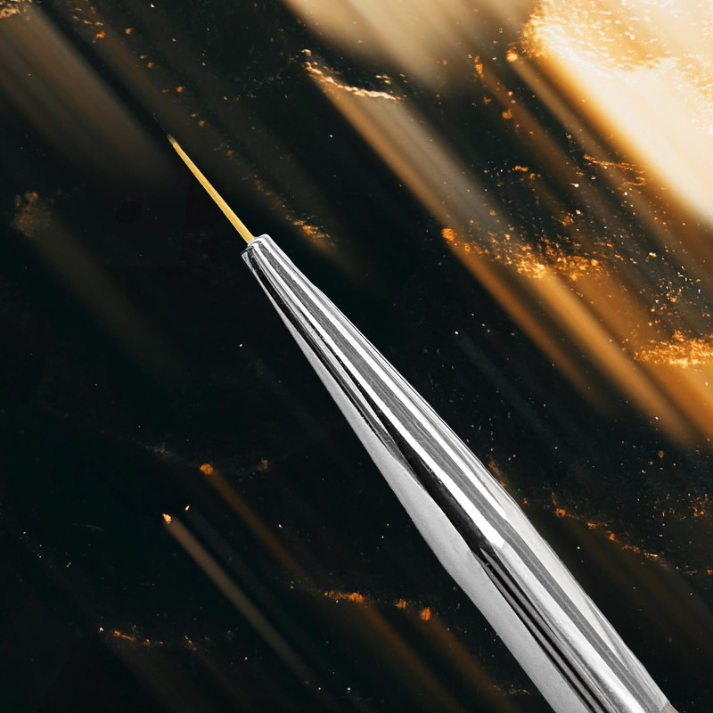 Pincel NAILSOFTHENIGHT Nail Art Brush para lineas finissimas 10mm