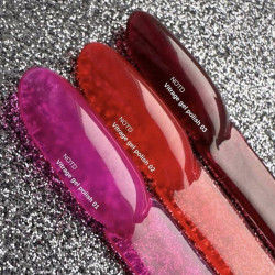 Esmalte semipermanente Vitrage 02 NAILSOFTHEDAY, rojo transparente, 10ml